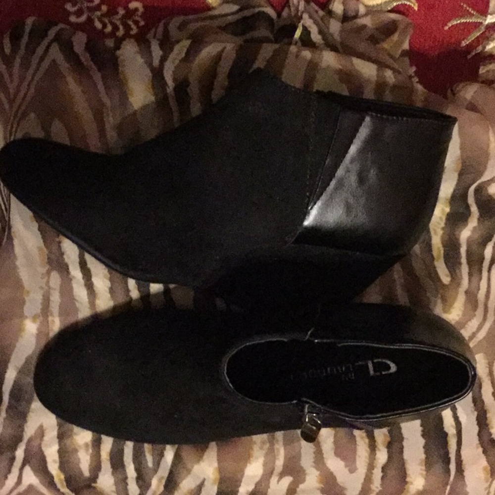 Boots - Picture 3 of 5